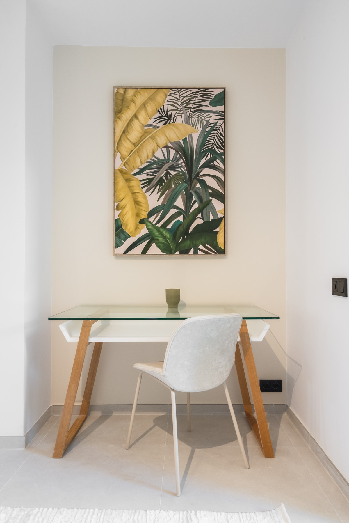 dbe81719f38c7fc793135b22cee8cd67 - 23