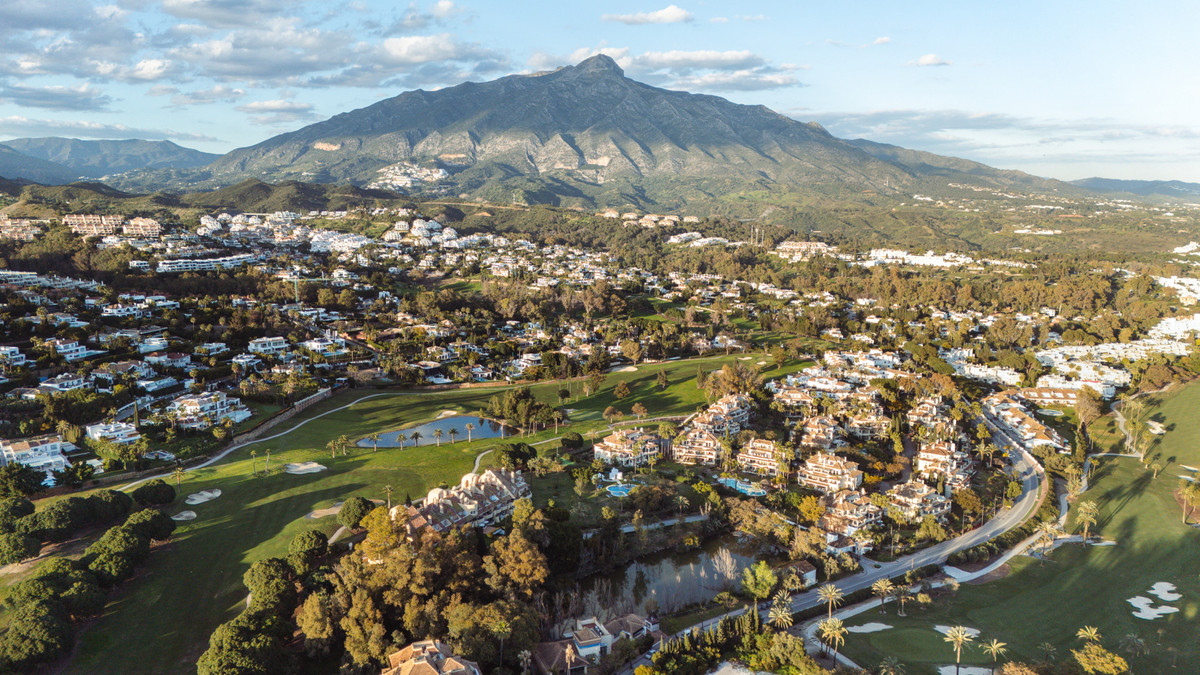 dbe81719f38c7fc793135b22cee8cd67 - 27