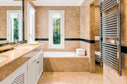 dc40c1259078eba0bdbf309cf6d0e4cd - 19