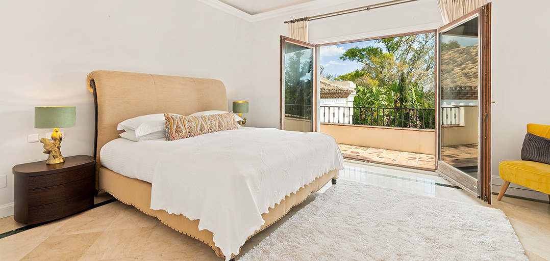 dc40c1259078eba0bdbf309cf6d0e4cd - 23