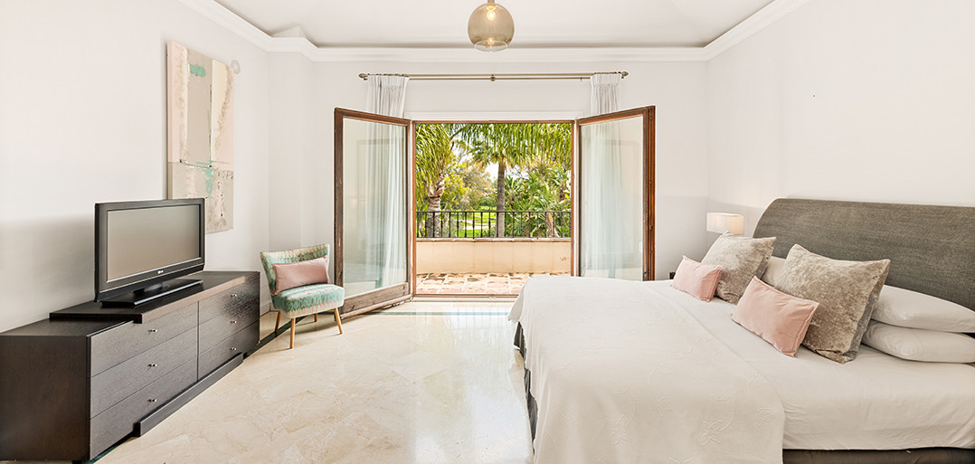 dc40c1259078eba0bdbf309cf6d0e4cd - 25