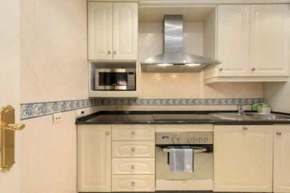 dc5f945509c3fa54221f74b2c1a003e5 - 13