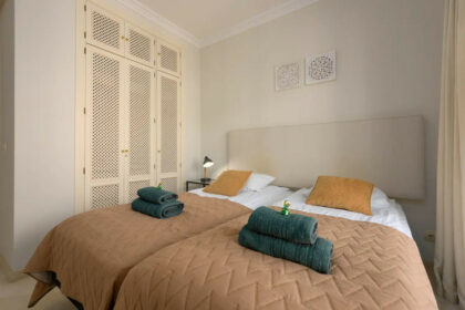 dc5f945509c3fa54221f74b2c1a003e5 - 16