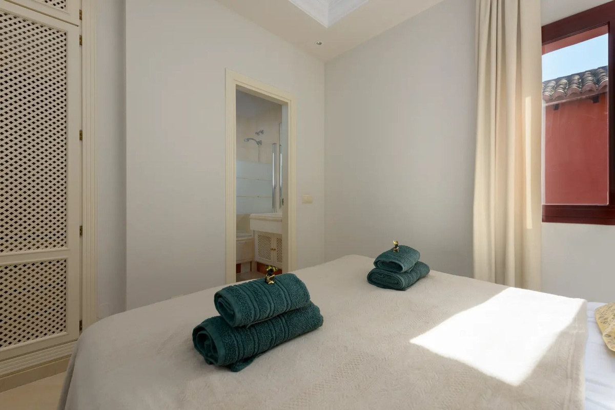 dc5f945509c3fa54221f74b2c1a003e5 - 19