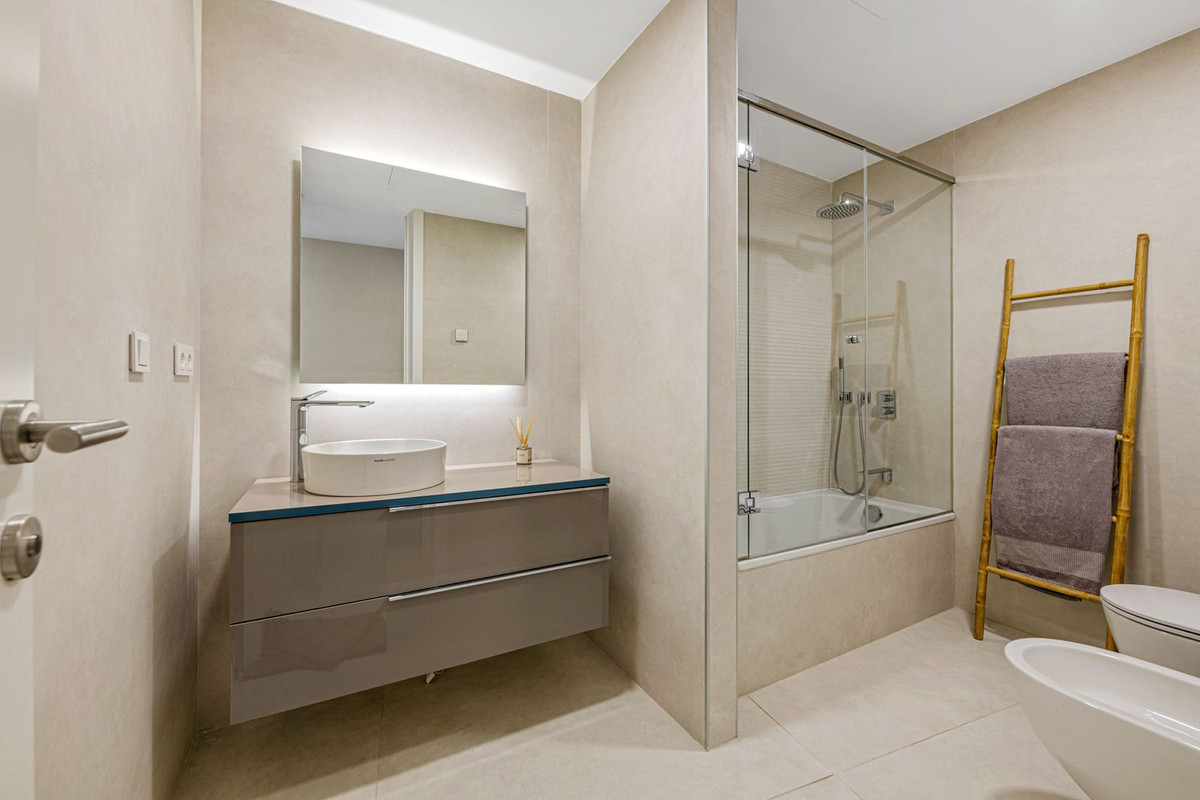 ddbd2e985759a4cdf32616f88abce213 - 11