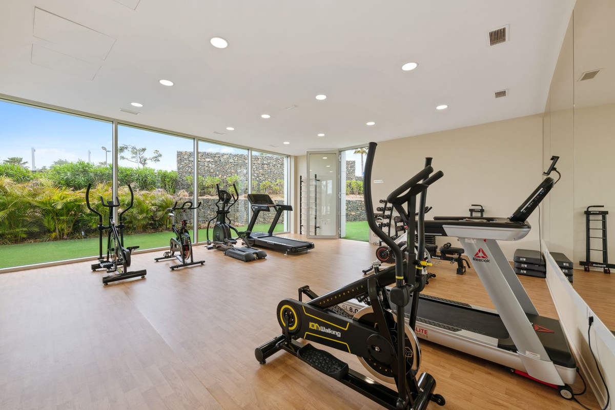 ddbd2e985759a4cdf32616f88abce213 - 16