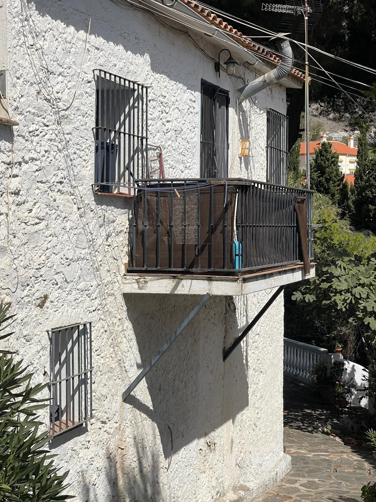 de26e52efb1bb179d57ed551e168f1d1 - 18