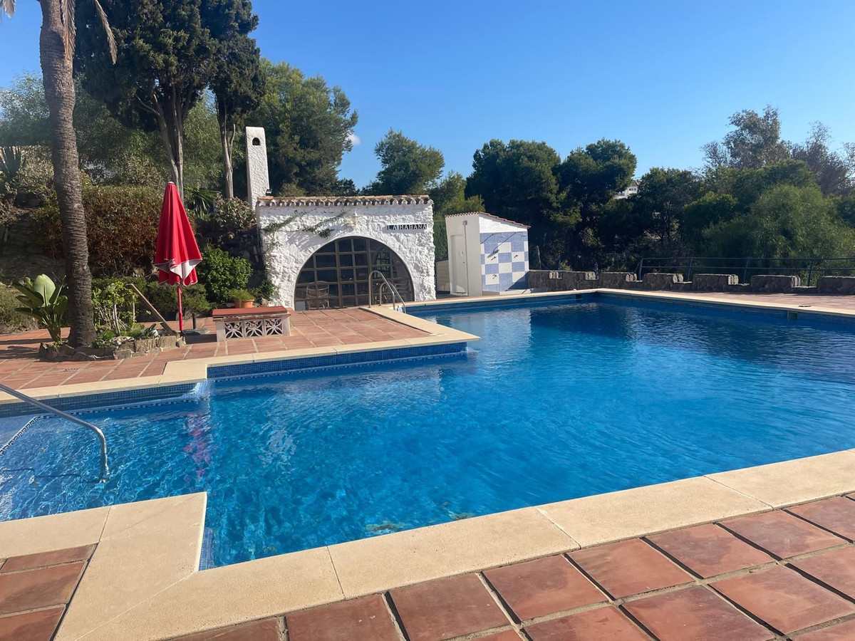 de26e52efb1bb179d57ed551e168f1d1 - 2