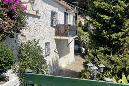 de26e52efb1bb179d57ed551e168f1d1 - 3