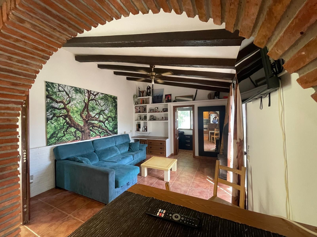 de26e52efb1bb179d57ed551e168f1d1 - 7