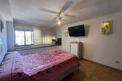 de26e52efb1bb179d57ed551e168f1d1 - 9