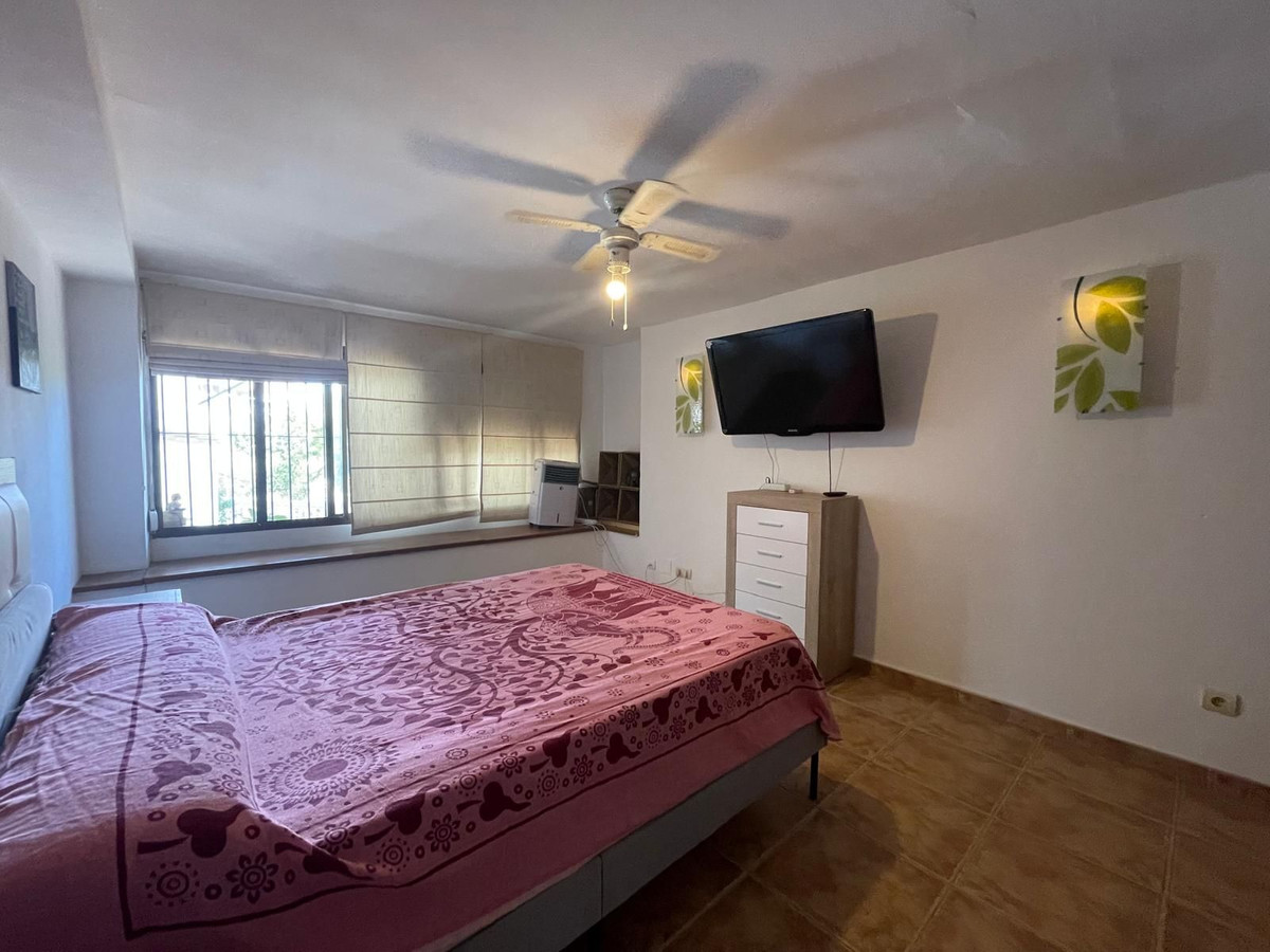 de26e52efb1bb179d57ed551e168f1d1 - 9