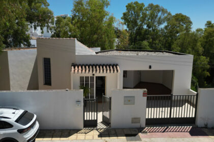 de3703fa77a6021b2a0475fb19bcc285 - 12