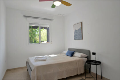 de3703fa77a6021b2a0475fb19bcc285 - 18