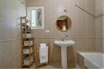 de3703fa77a6021b2a0475fb19bcc285 - 27