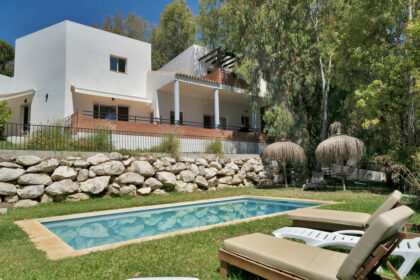 de3703fa77a6021b2a0475fb19bcc285 - 3