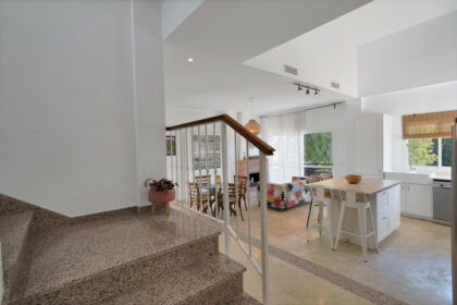 de3703fa77a6021b2a0475fb19bcc285 - 36