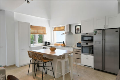 de3703fa77a6021b2a0475fb19bcc285 - 38