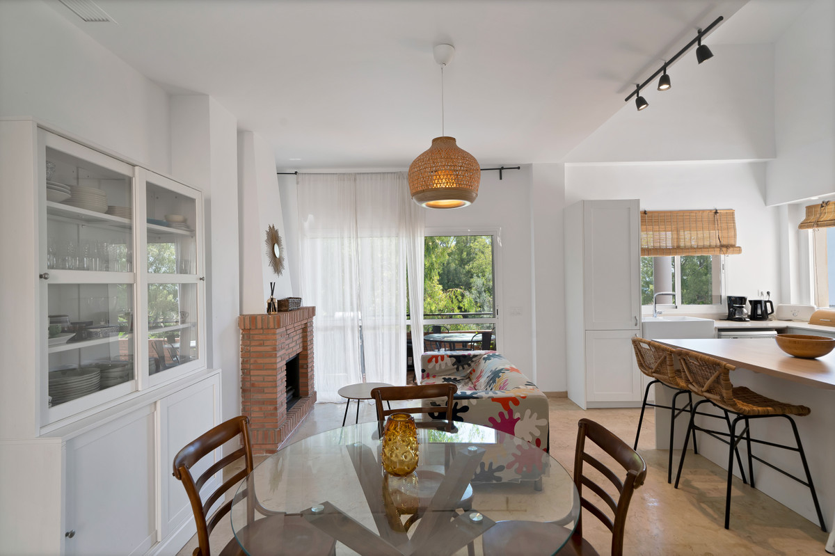 de3703fa77a6021b2a0475fb19bcc285 - 39