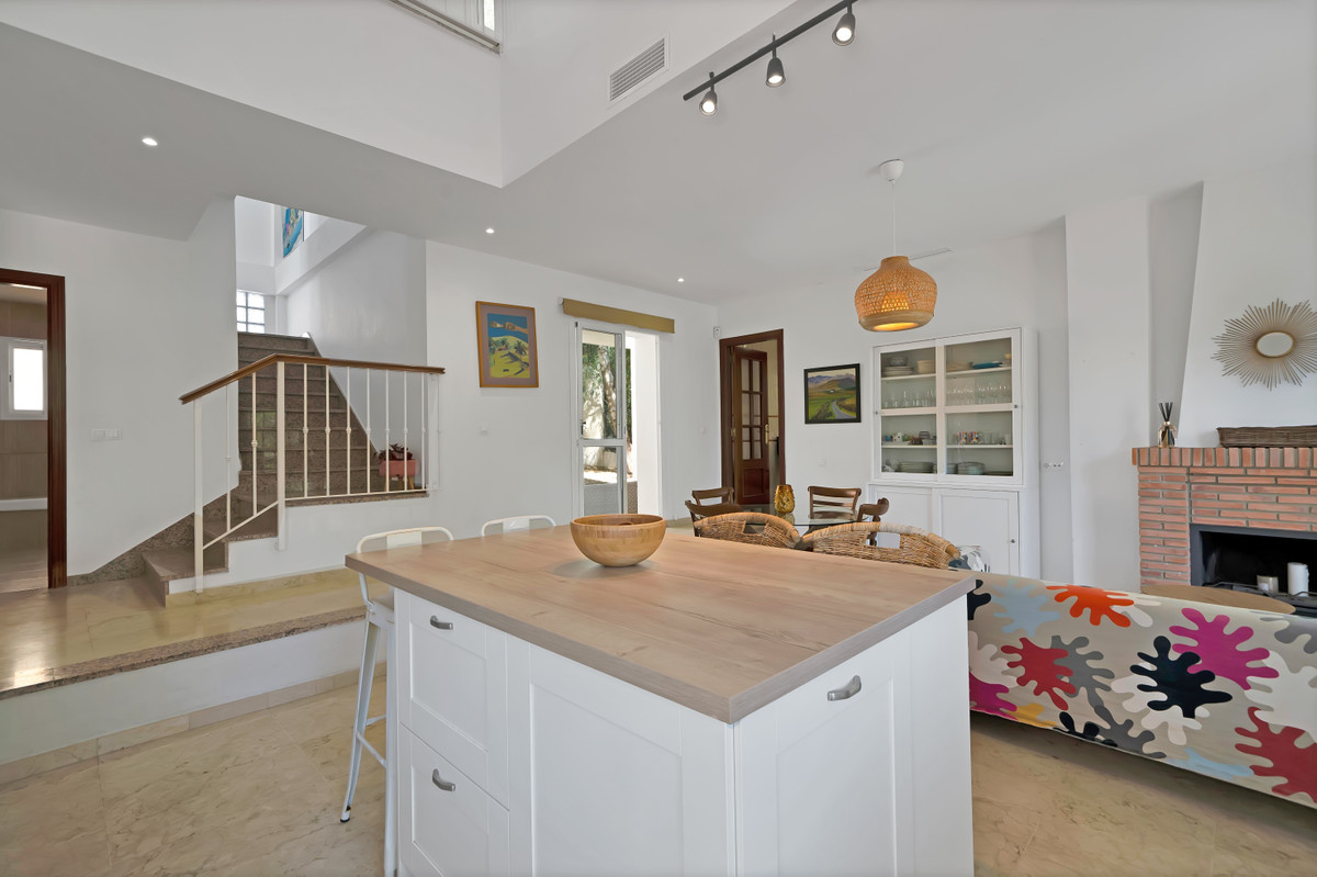 de3703fa77a6021b2a0475fb19bcc285 - 45