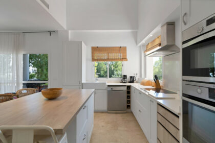 de3703fa77a6021b2a0475fb19bcc285 - 46