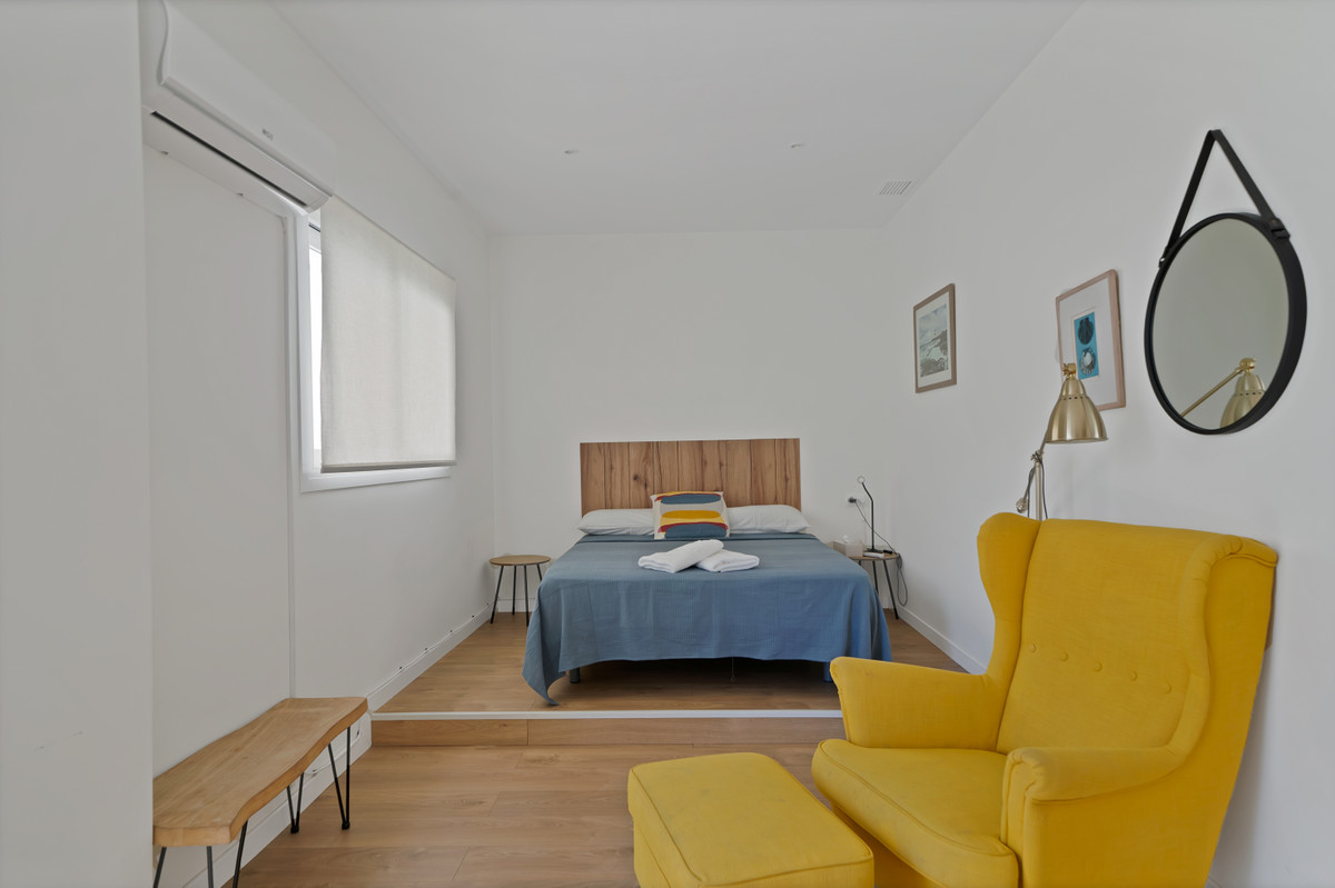 de3703fa77a6021b2a0475fb19bcc285 - 50