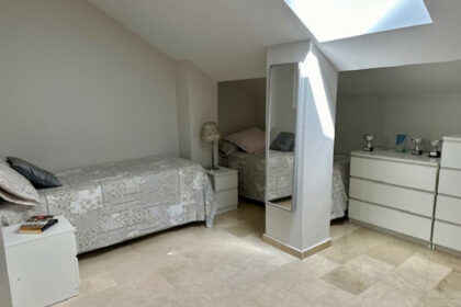 de7f0c5f57b76eafd3aa3d8f1b3ce06f - 32