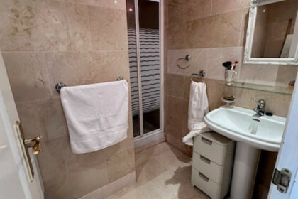 de7f0c5f57b76eafd3aa3d8f1b3ce06f - 35