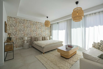 deb076a698587adc13458b0cb72f6dbd - 1