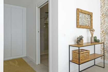 deb076a698587adc13458b0cb72f6dbd - 24