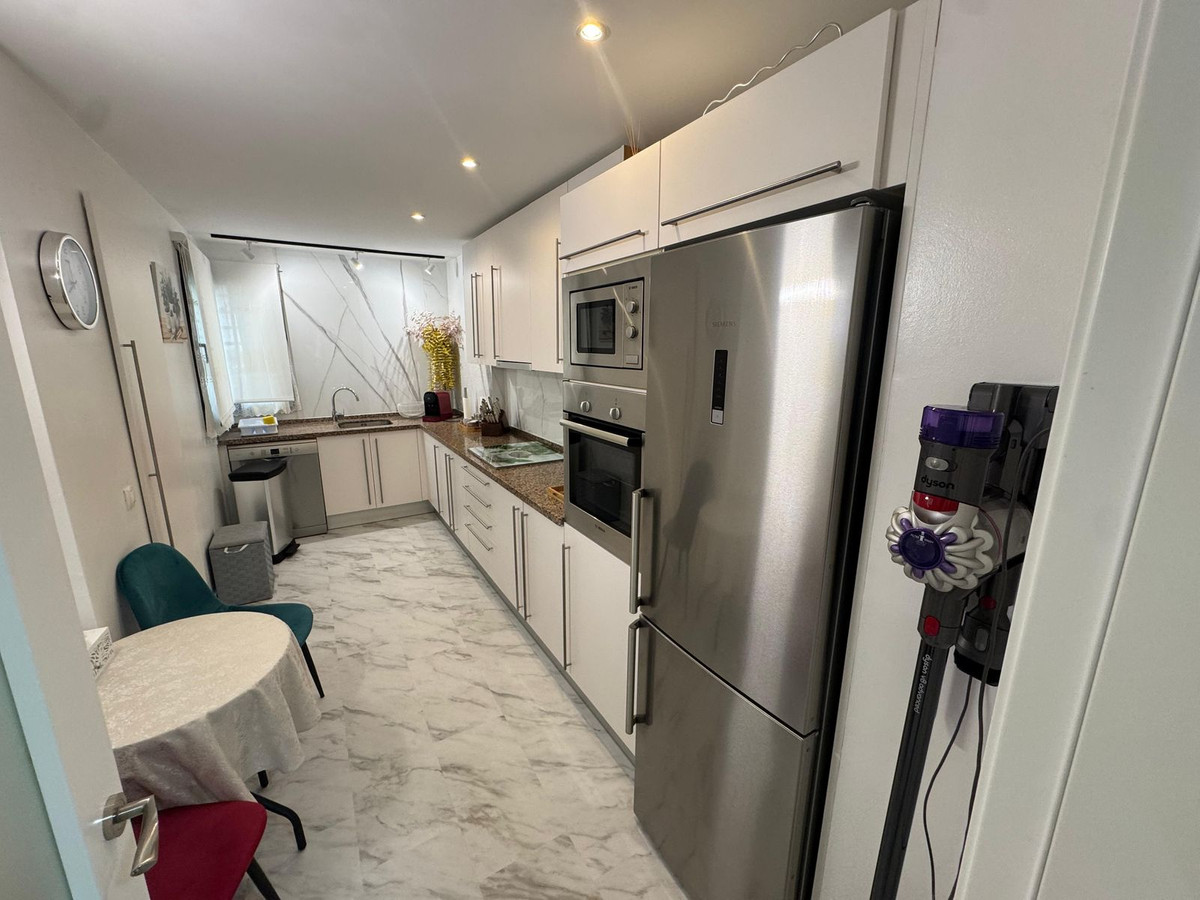 df6e05291224b8c415a5e5545dd5d52d - 3