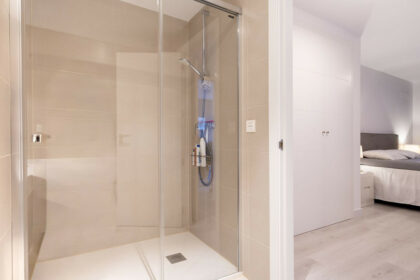 dfb9070b0c288a709e2c5bb81e21cbd1 - 7