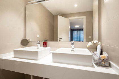 dfb9070b0c288a709e2c5bb81e21cbd1 - 8