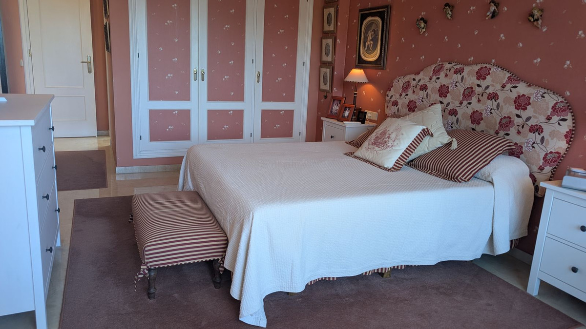 dff64fa1c8bfc430041a67e6e86b5314 - 11