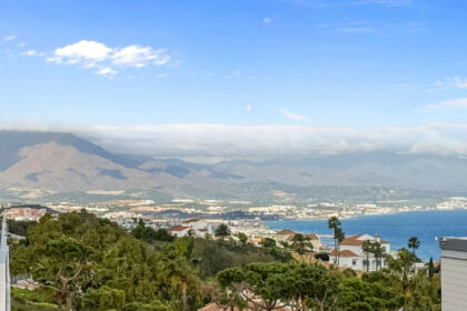 e020722de7f13f1157393f74e01e85a0 - 12