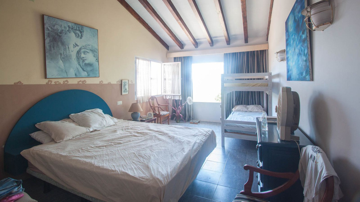 e1603dd5d5003538b02290e57640b9cf - 13