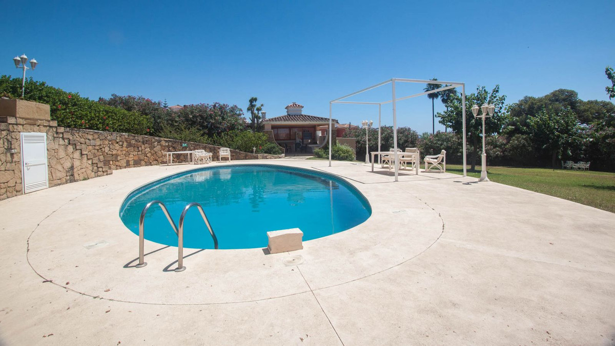 e1603dd5d5003538b02290e57640b9cf - 25