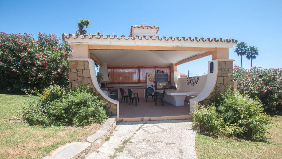 e1603dd5d5003538b02290e57640b9cf - 27