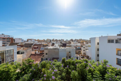 e16c9536639efe1b653b2b91a2b4623b - 10