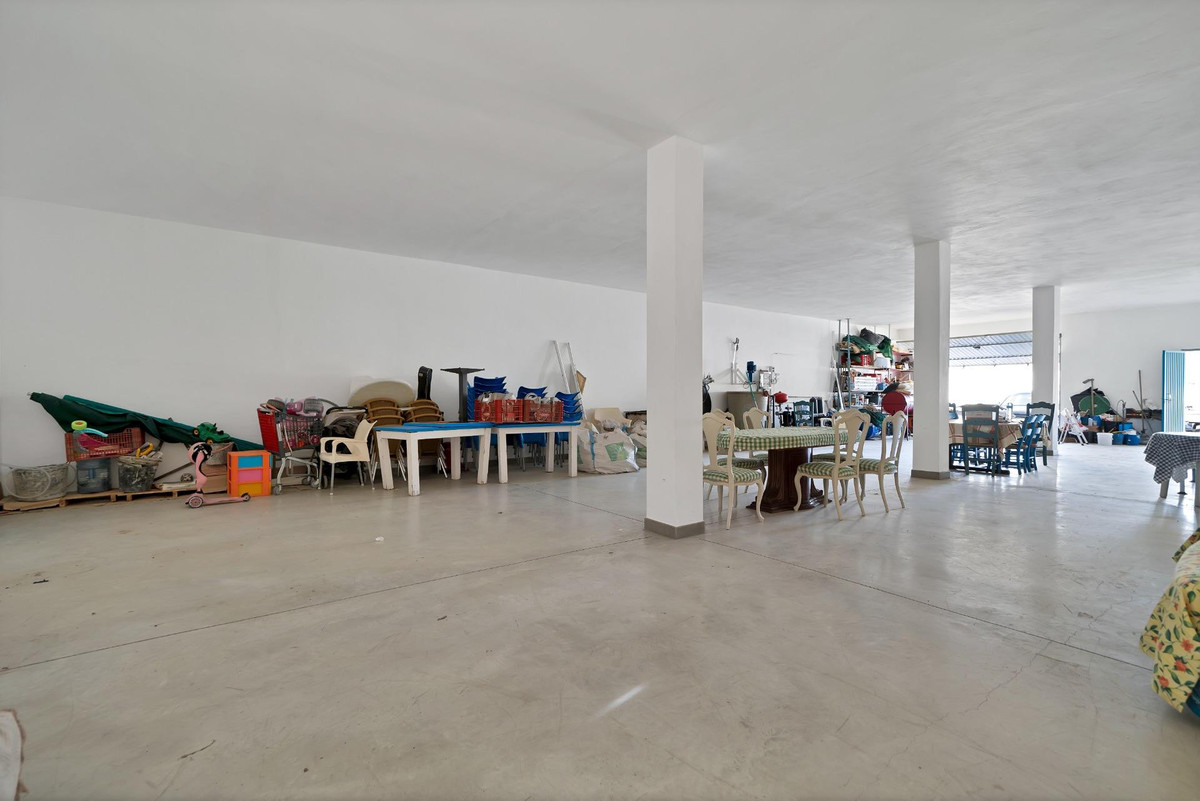 e24fb36d86e8ec74fb726241cd98b681 - 15