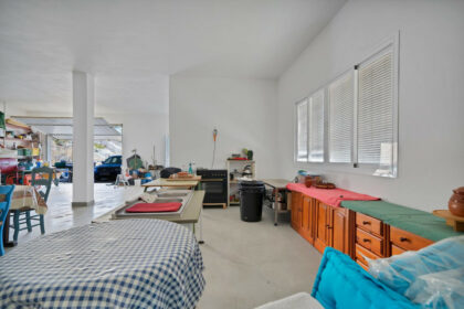 e24fb36d86e8ec74fb726241cd98b681 - 16