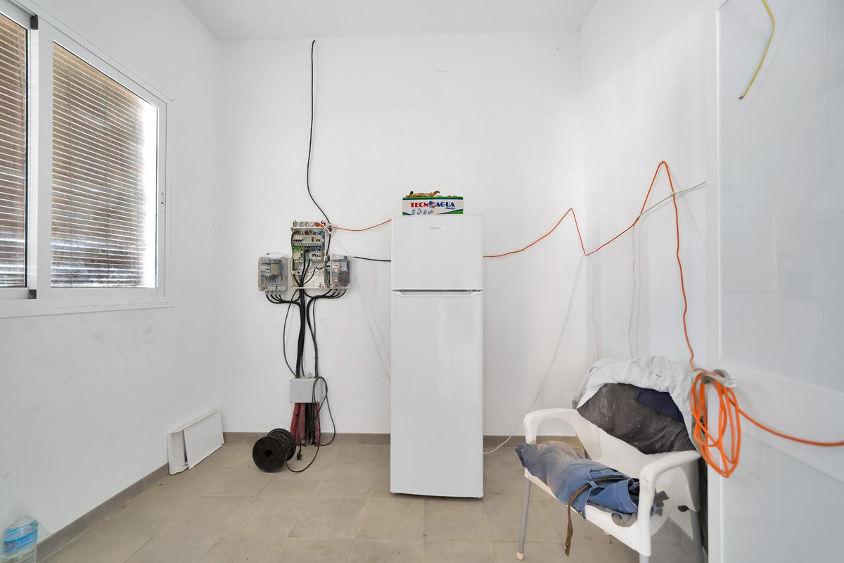 e24fb36d86e8ec74fb726241cd98b681 - 19