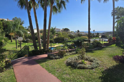 e279533ebc68266ff838c6f8e25417be - 18