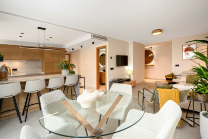 e29c31a728a98a697a42c5f6c6b0d3e8 - 1