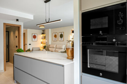 e29c31a728a98a697a42c5f6c6b0d3e8 - 10