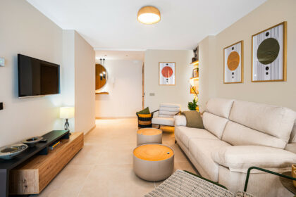 e29c31a728a98a697a42c5f6c6b0d3e8 - 18