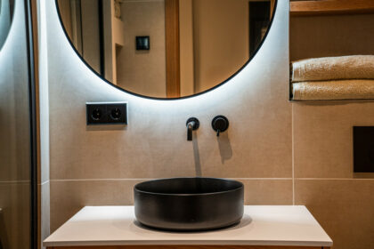 e29c31a728a98a697a42c5f6c6b0d3e8 - 24