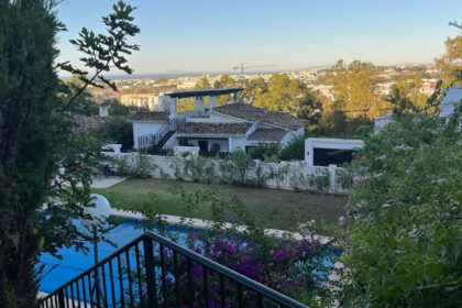 e2e1bf3779b6bb588469bc047d82b1d7 - 19