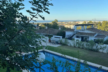 e2e1bf3779b6bb588469bc047d82b1d7 - 20