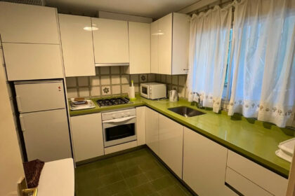 e2e1bf3779b6bb588469bc047d82b1d7 - 3